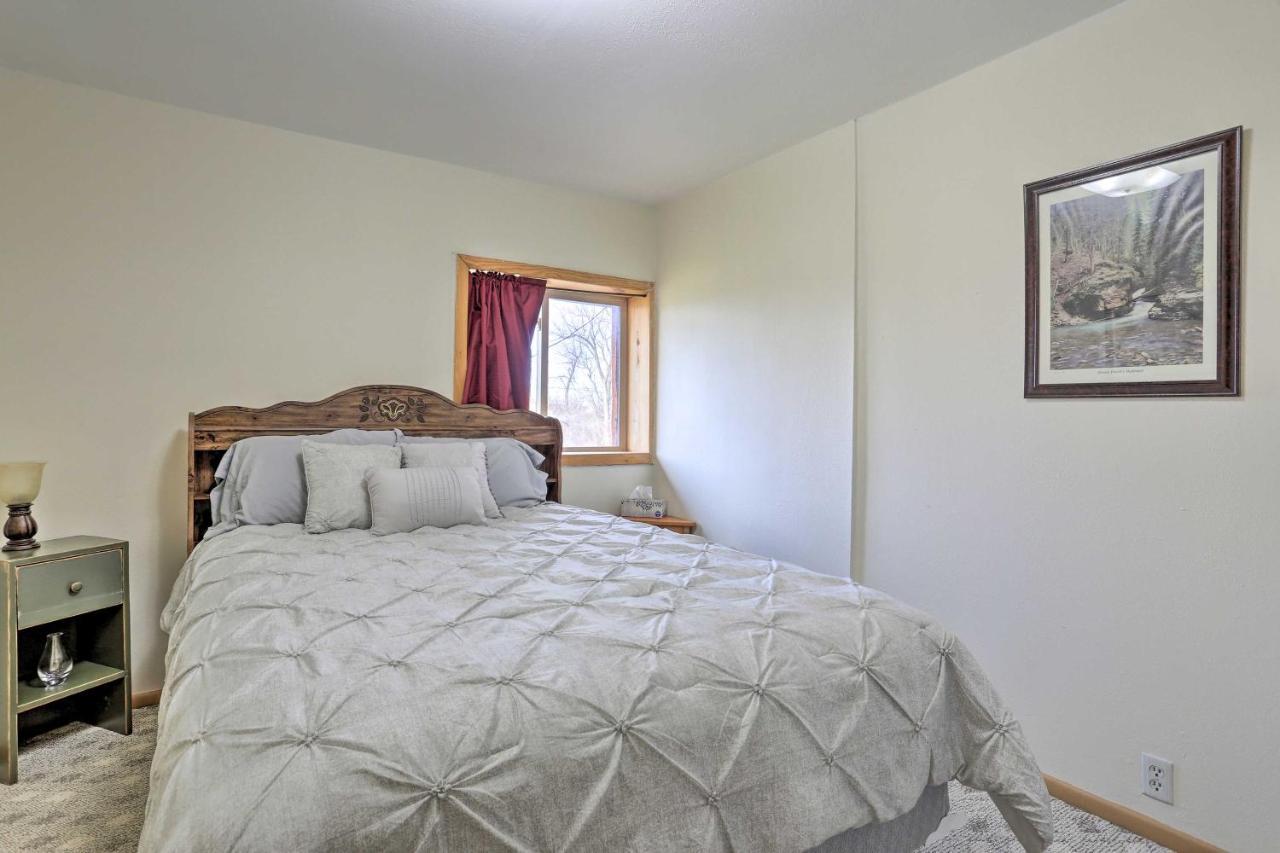 Rustic Spearfish Cabin On 12-Acre Trout Farm Extérieur photo